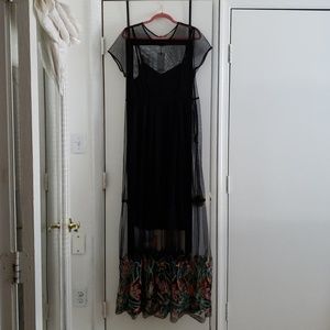 Boohoo Mesh Embroidery Maxi sz 16